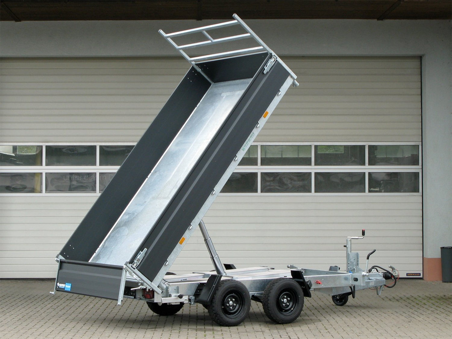 Hapert Cobalt Plus 3500 3-Seiten-Kipper