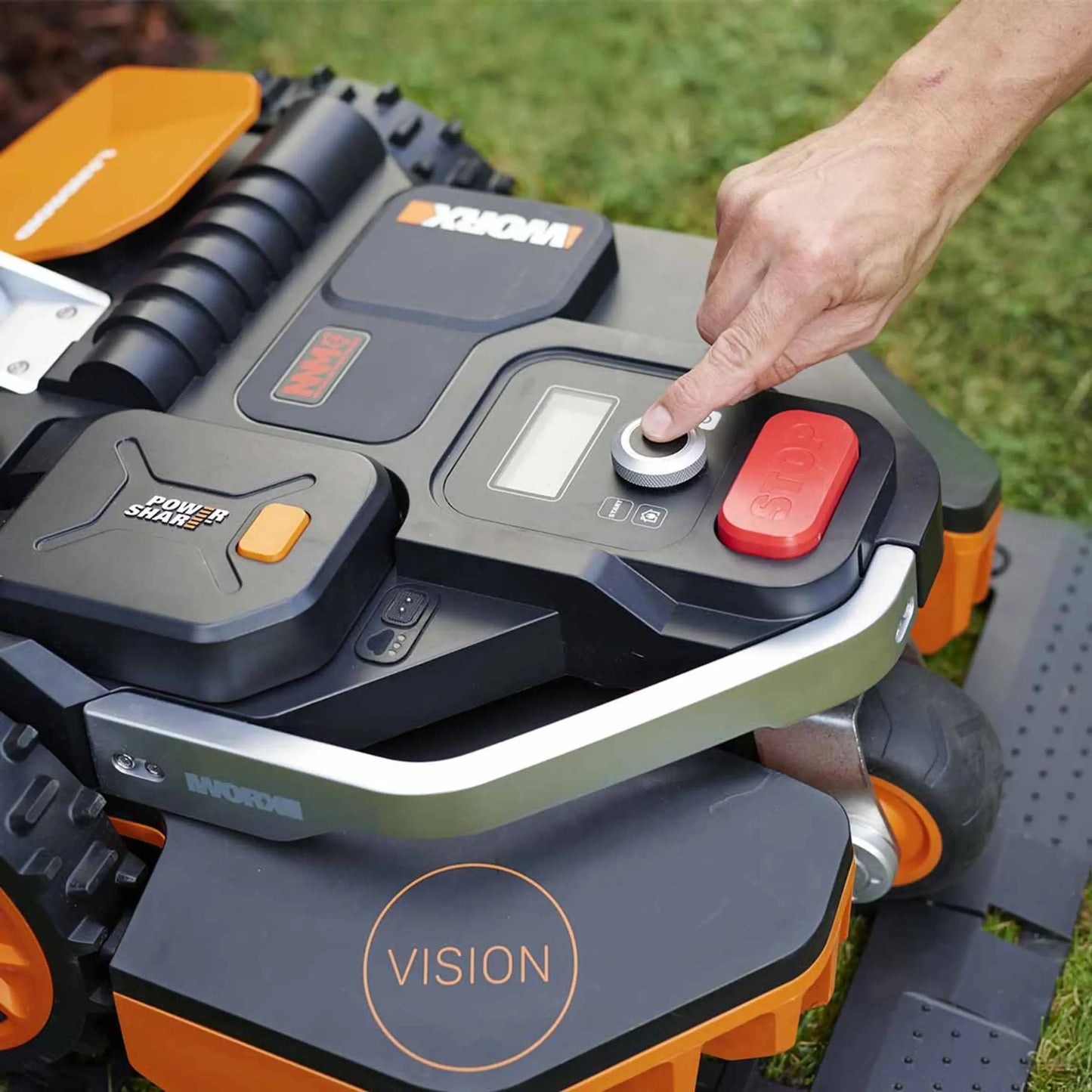 WORX Landroid Vision S250 + Garage